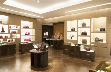 louis vuitton stores malaysia.